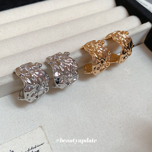 A廠【HE26210】925銀針金屬風褶皺C型耳環氣質輕奢高級感復古耳環耳環小眾設計感女 25.05-1