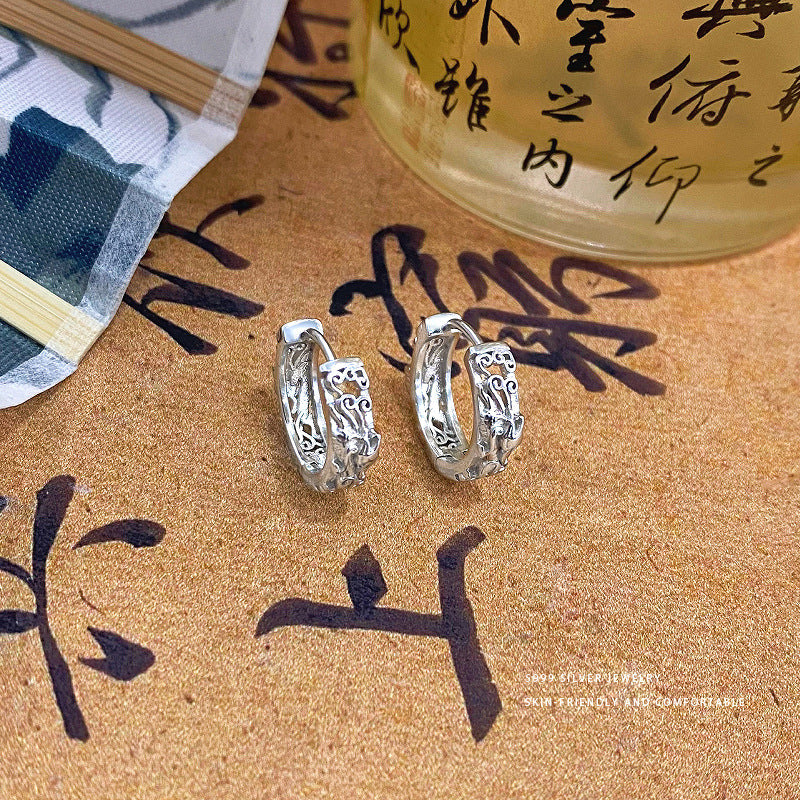 E廠【YC9445E】S999足銀新中式貔貅紋理耳扣女帥氣甜酷風時尚個性耳飾品 24.02-3