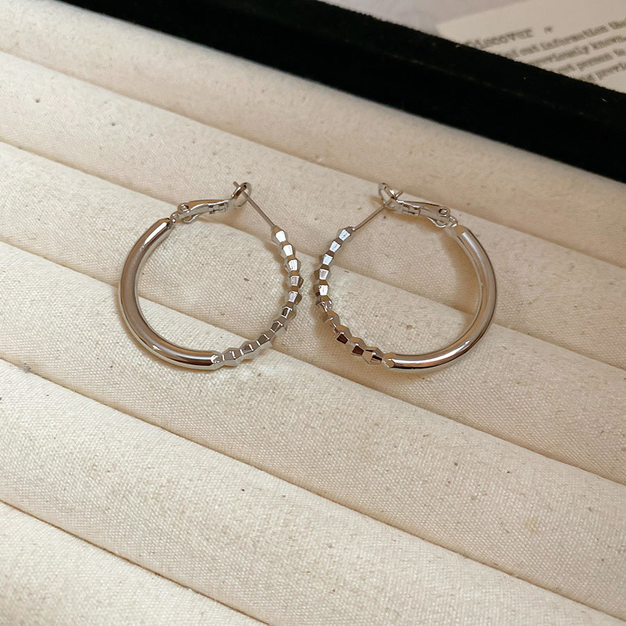 A廠【HE25638】925銀針不對稱光面圓形耳圈個性簡約冷淡風耳環輕奢高級感氣質耳環女 25.04-1