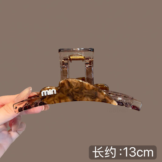 C廠【X522】高級感醋酸愛心水鑽min鯊魚夾大號後腦勺盤髮氣質通勤髮抓女髮飾
26.06-4