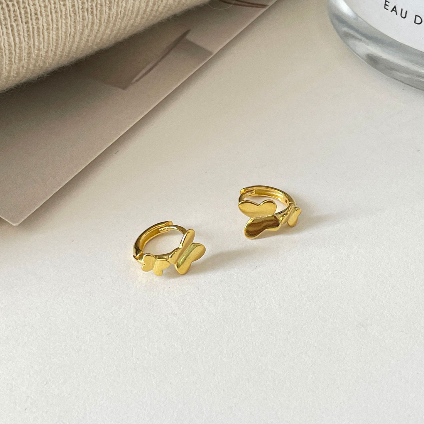 E廠【XDQ10004E】S925純銀小眾設計雙蝴蝶耳扣女韓版簡約立體光面耳環氣質耳飾
26.01-4