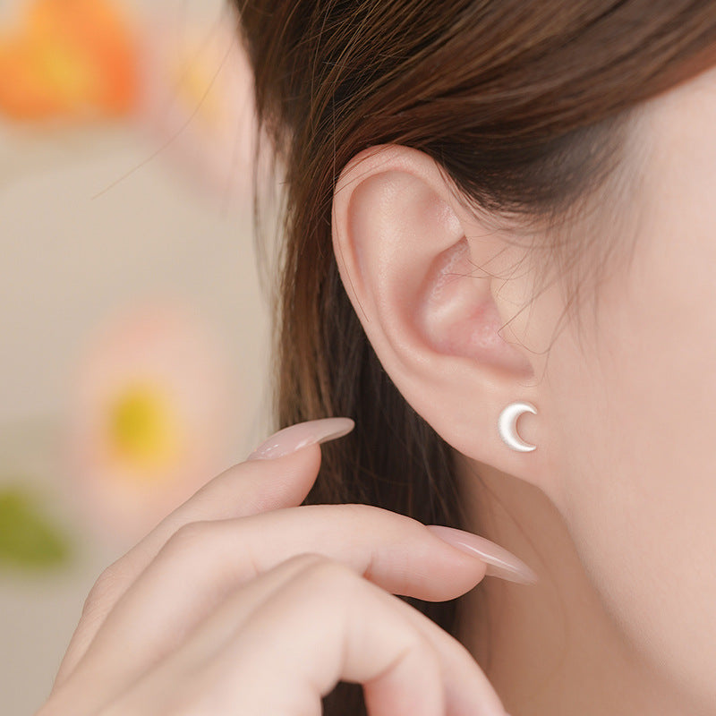 E廠【YC8349E】S999足銀月亮耳環立體質感溫柔韓風小巧時尚甜美精美耳飾
 25.10-4