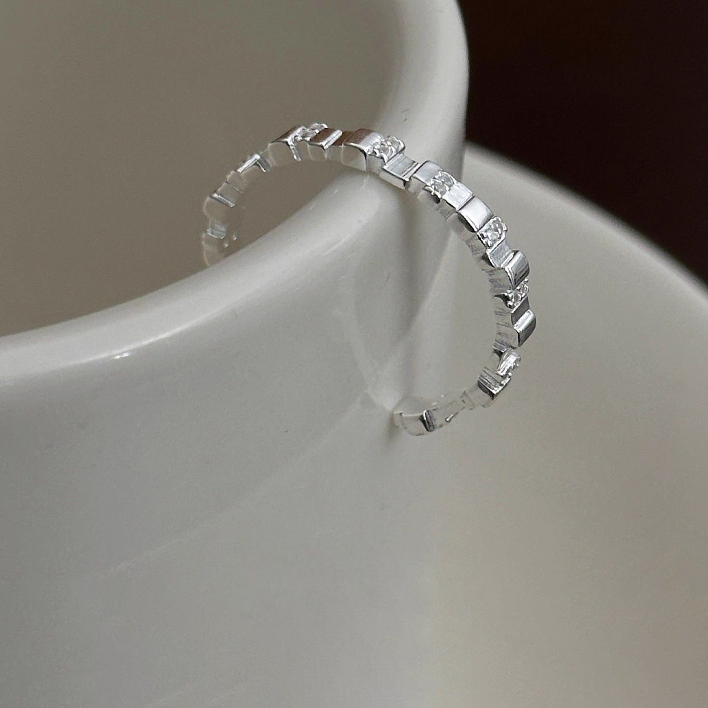 F廠【DQ8967R】S925純銀不規則方塊戒指女輕奢簡約精緻鑲鑽時尚小眾開口指環 25.07-4