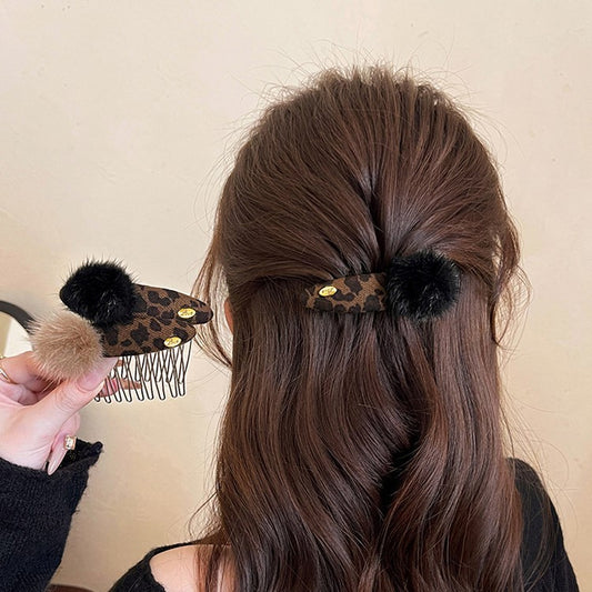 C廠【Y1046】豹紋毛球齒梳髮夾女倒插梳2025年新款側邊碎髮瀏海髮卡高顱頂頭飾
26.01-1