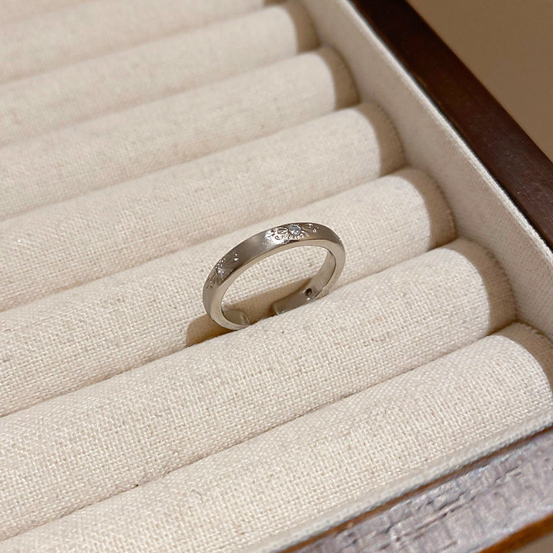 A廠【HR2460】復古鋯石花紋素圈開口戒指新中式簡約時尚食指戒輕奢高級感手飾女 25.02-4