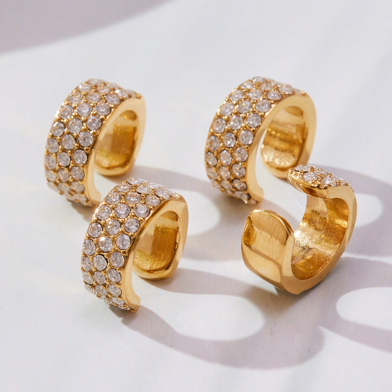 B廠【F983】不鏽鋼超閃5A鋯石C型滿鑽耳夾鍍18k真金簡約個性耳飾不掉色
 25.10-5