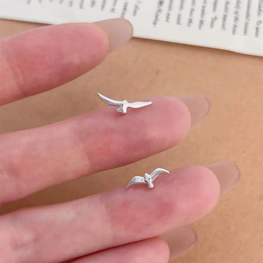 F廠【DQ10948E】S925純銀冷淡風不對稱飛鳥耳環女個性簡約小鳥耳骨釘百搭耳飾
 25.10-3