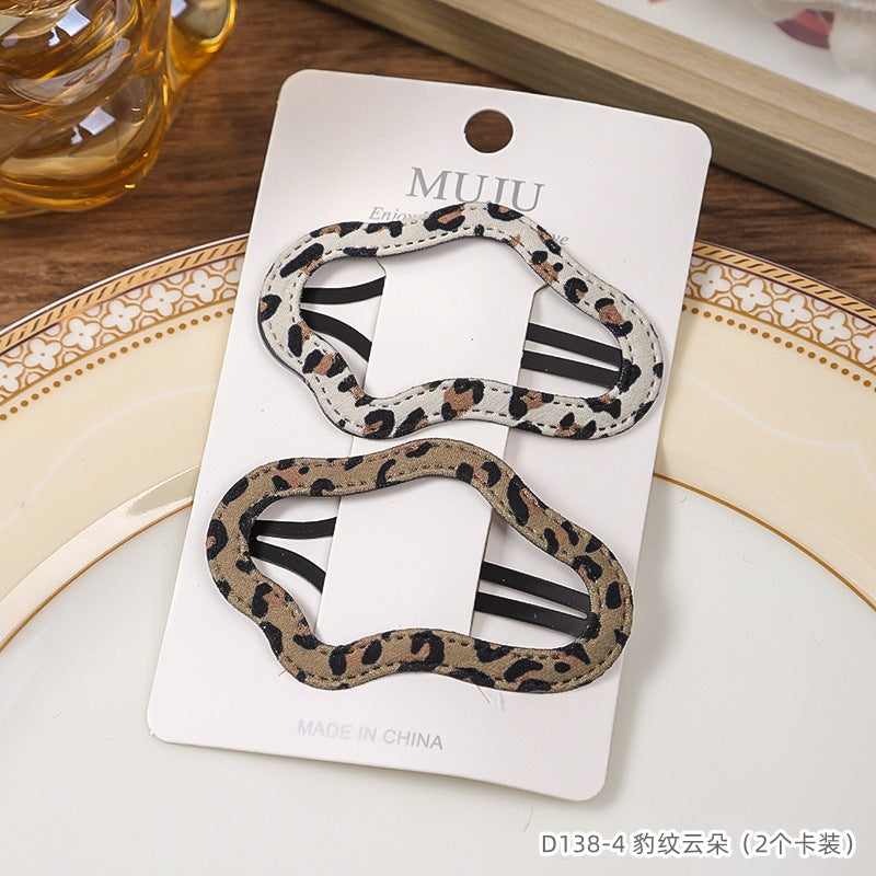 D廠【D138】甜酷風豹紋髮飾精美2個卡裝髮卡夾子甜美雲朵星星髮夾側邊瀏海夾 24.11-2「D廠-單筆結帳需滿,NT$600出貨(不含運費)」