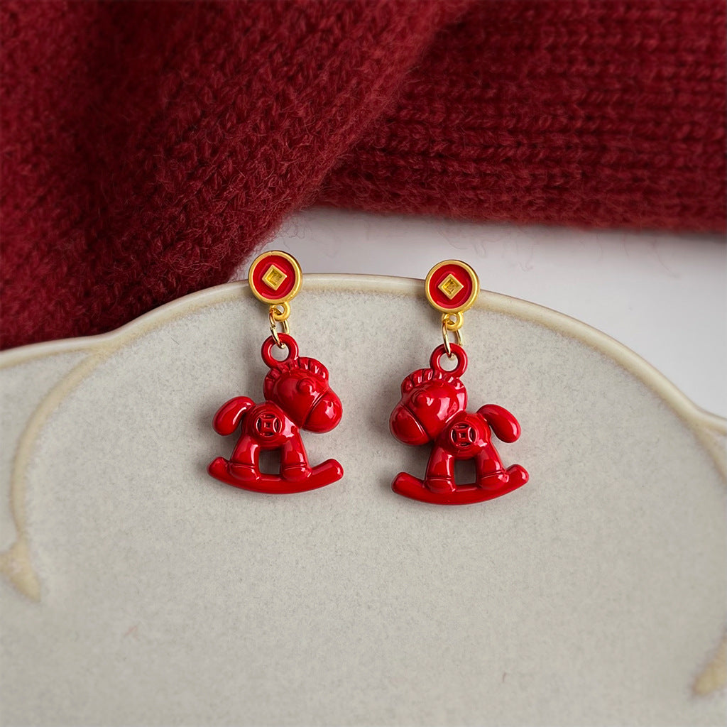 A廠【7207】馬上有錢馬年新年款木馬吉祥新款個性國潮耳環耳環女
25.12-2