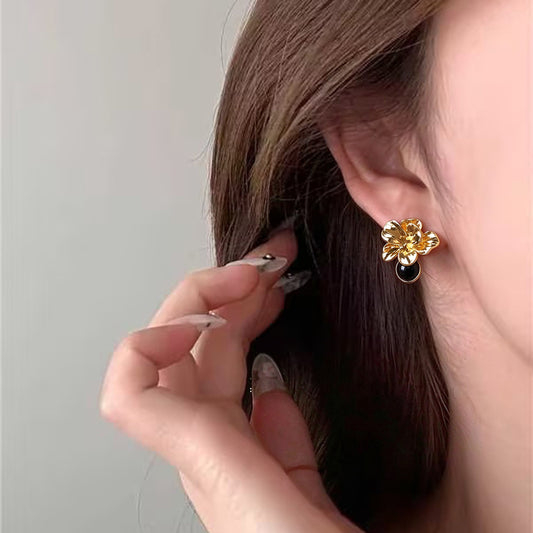 A廠【8413】虎眼石美拉德花朵文藝復古天然石耳釘飾品
26.10-4
