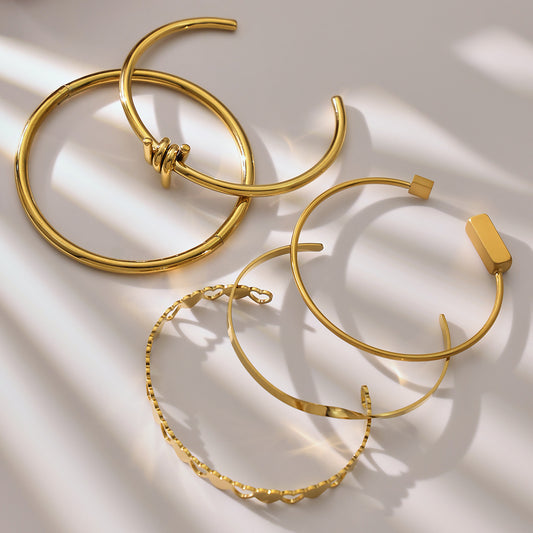 B廠【Z014】不鏽鋼心連心手鐲女簡約ins風鏤空設計幾何手環組合配件鍍18k真金
26.01-1