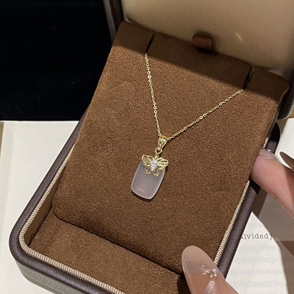 E廠【XDQ0051N】S925純銀新中式蝴蝶玉髓項鍊女天然石無事牌高級感鎖骨鏈
 25.11-1