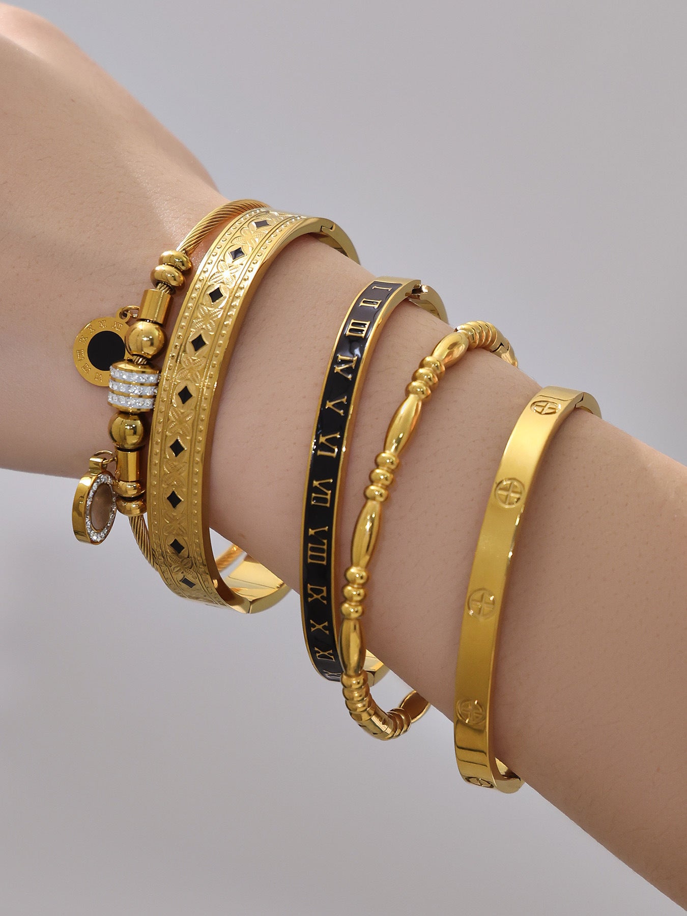 B廠【Z260】不鏽鋼羅馬數字滴油十字卡扣手鐲多款造型手環組合飾品鍍18k真金
 26.01-1