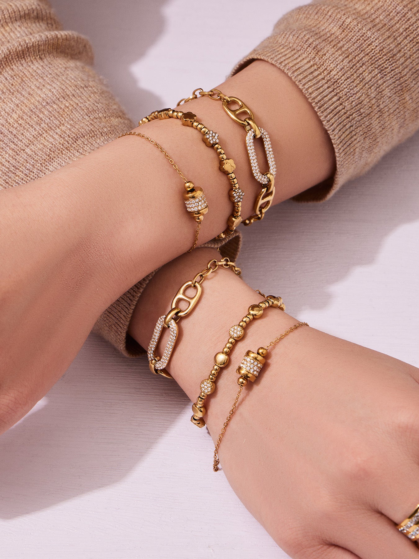 B廠【E223】歐美風氣質百搭日字微鑲鋯石手鍊組合不鏽鋼鍍18k真金時尚冷淡風
 26.03-2