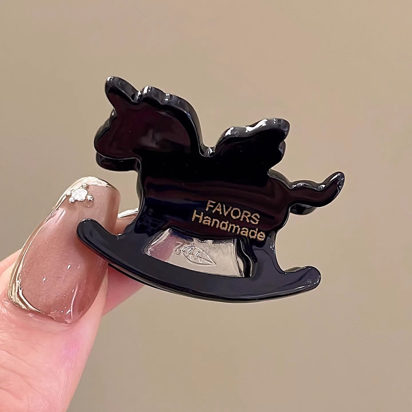 C廠【X8】韓國醋酸小馬抓夾小號女後腦勺半紮髮夾頭飾高級感氣質側邊瀏海夾
 26.03-2