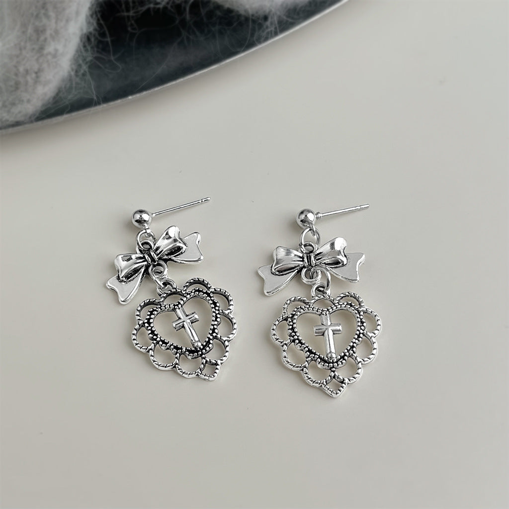 A廠【7206】個性ins甜酷風洛麗塔新款創意愛心蝴蝶結耳環 氣質高級感耳飾
 25.12-2