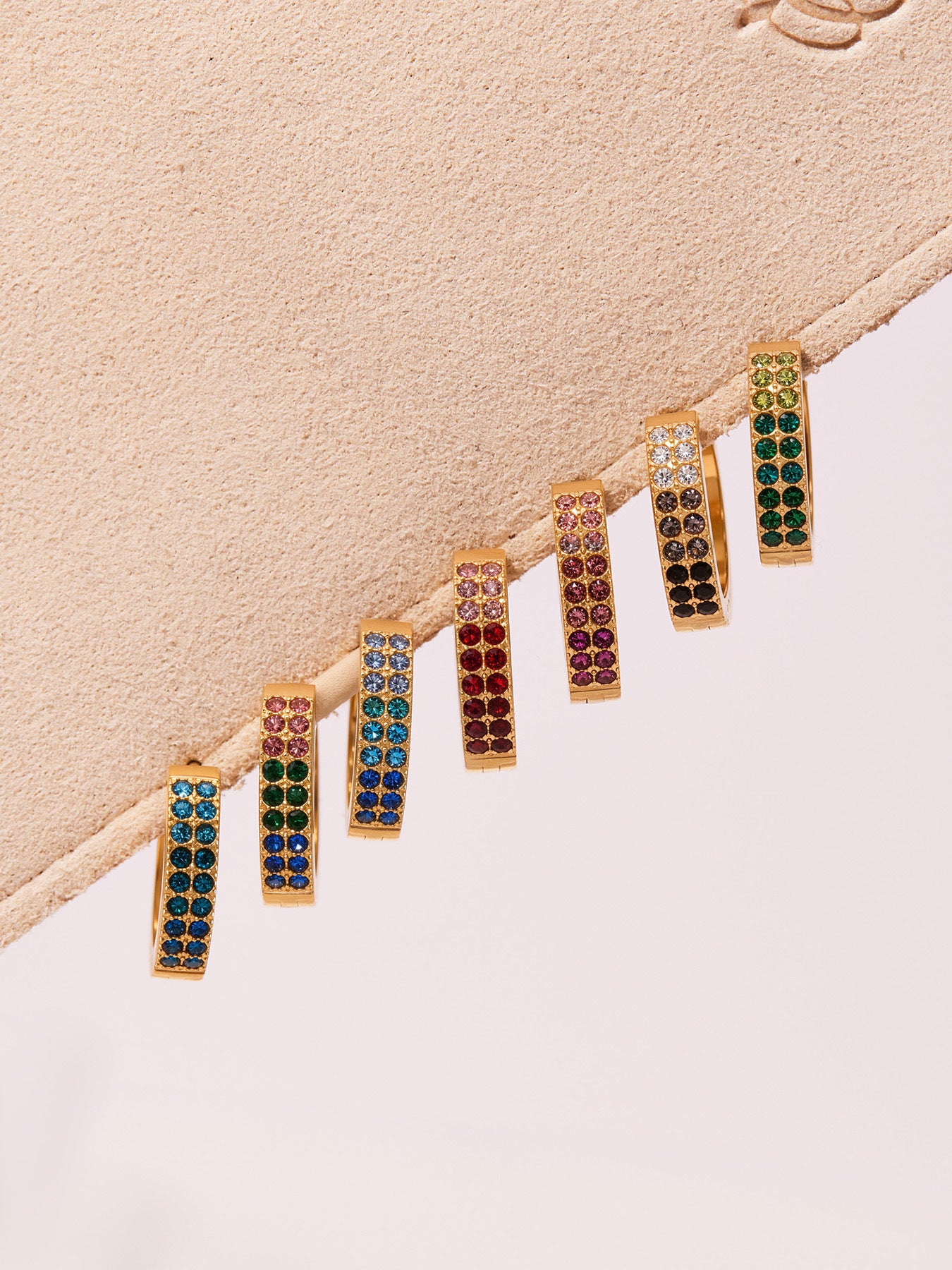 B廠【F798】簡約C型鑲彩鑽拼色鋯石耳扣不鏽鋼鍍18k真金輕奢小眾耳環女
 25.11-1