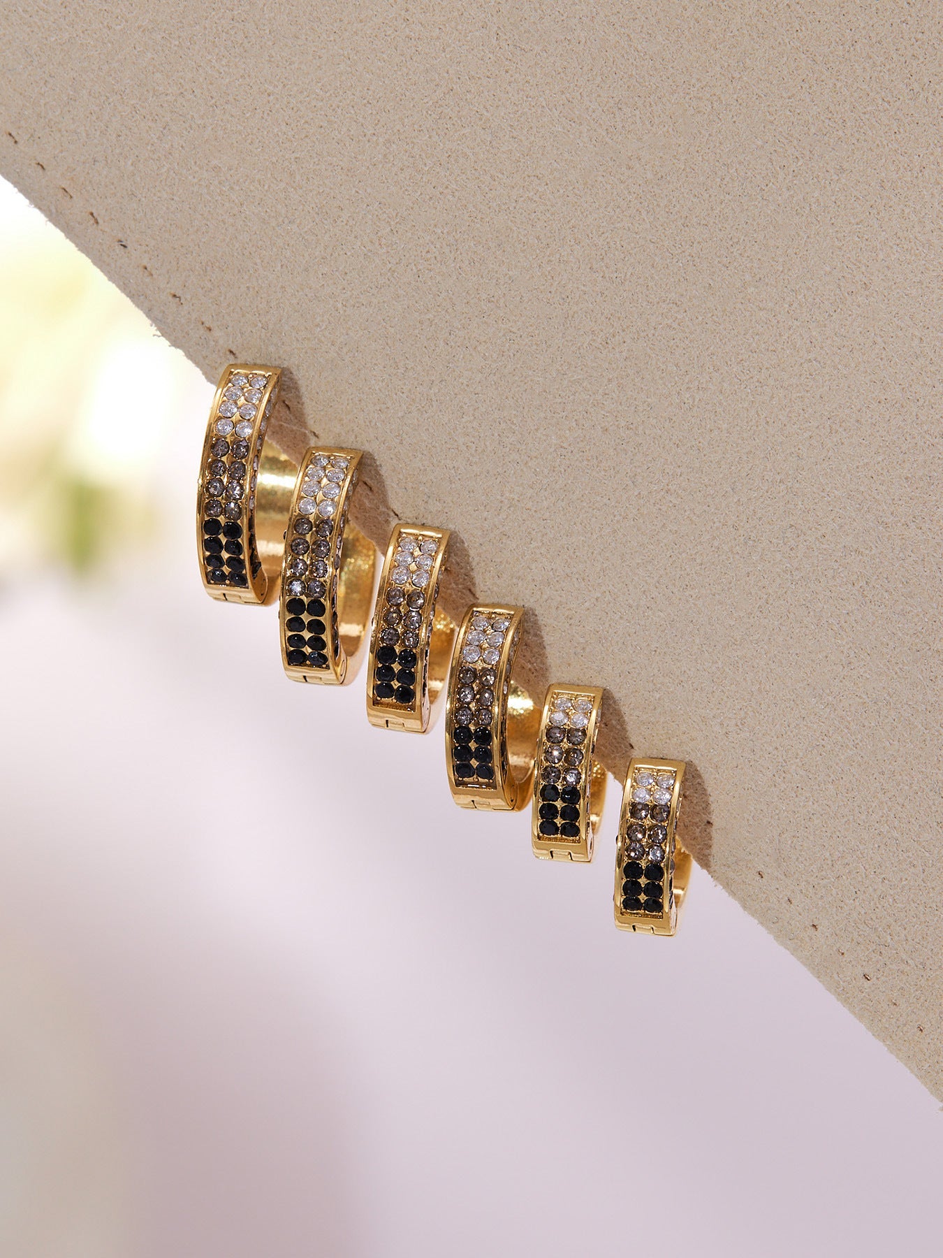 B廠【F930】ins風高品質彩色5A鋯石圓圈卡扣耳環不鏽鋼鍍18k真金耳飾女
 25.11-2