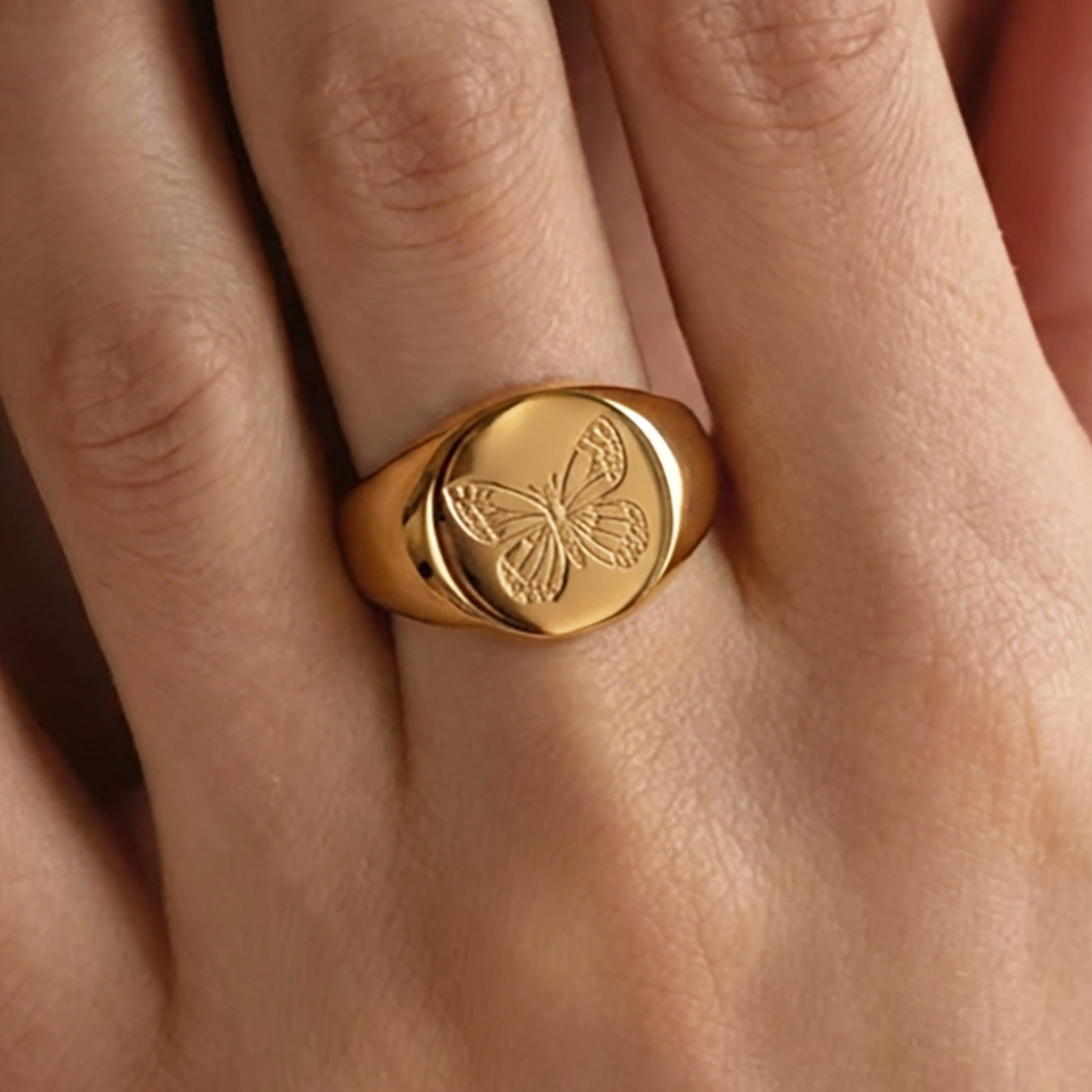 B廠【A271】不鏽鋼鍍18k真金雕刻蝴蝶牡丹花朵戒指ins風小眾輕奢設計感手環女
 26.01-1