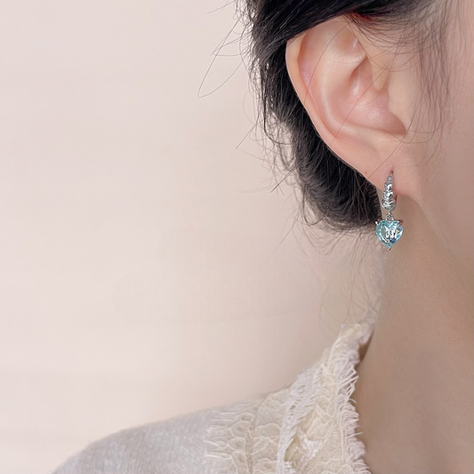 A廠【4907】甜酷風海藍寶色愛心耳環時尚小眾設計感手作設計氣質耳環飾品
 26.04-3