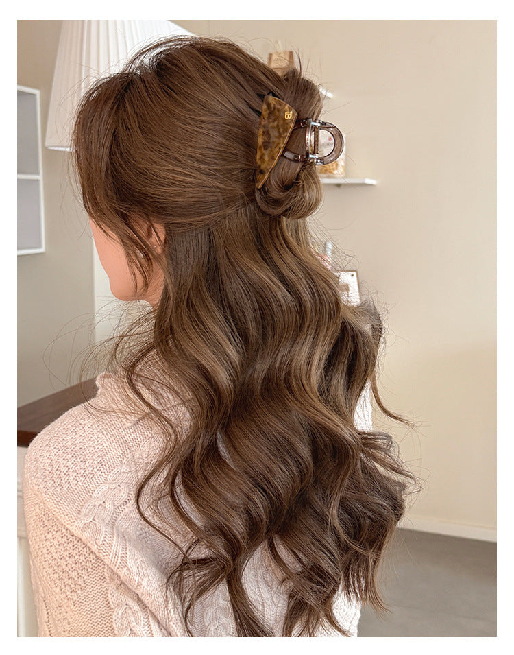 C廠【P85】韓國版三角豹紋醋酸頭髮抓夾女鯊夾2025新款盤髮夾時尚高級感髮飾
 25.12-3「C廠-單筆結帳需滿，NT$500出貨(不含運費)」