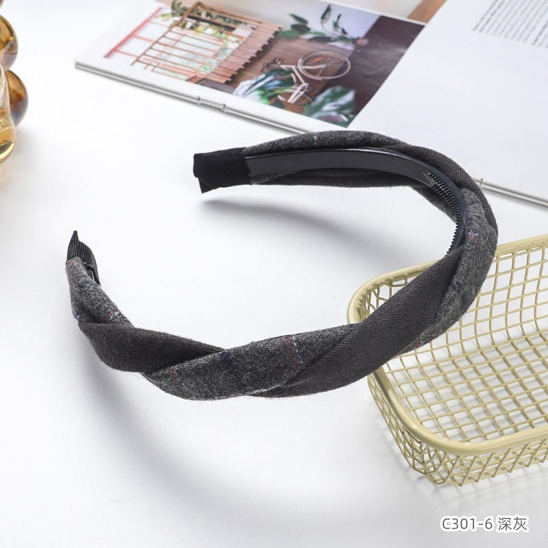 D廠【C301】復古格紋毛呢髮箍女時尚麻花拼色頭扣髮卡韓式新款髮飾高顱頂頭箍
 25.11-1「D廠-單筆結帳需滿，NT$600出貨(不含運費)」