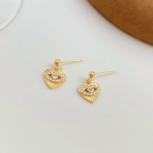 A廠【7082】實物很小迷你簡約小巧微鑲鋯石眼睛愛心時尚通勤耳環飾品耳環
 26.04-3