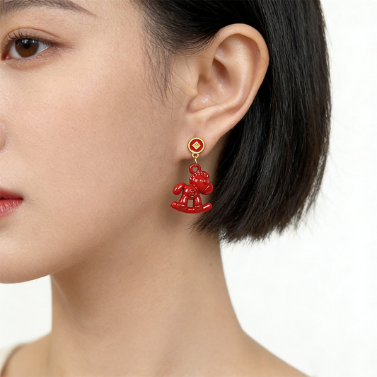 A廠【7207】馬上有錢馬年新年款木馬吉祥新款個性國潮耳環耳環女
 25.12-2