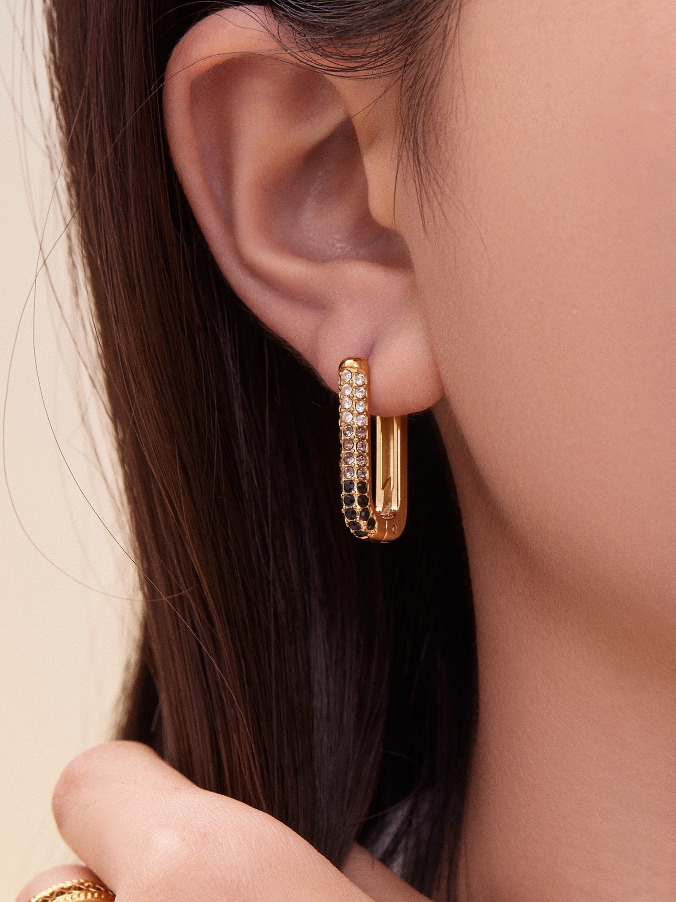 B廠【F836】跨國新款彩色5A鋯石長款U型耳扣耳圈不鏽鋼鍍18k真金不掉色
 25.11-2