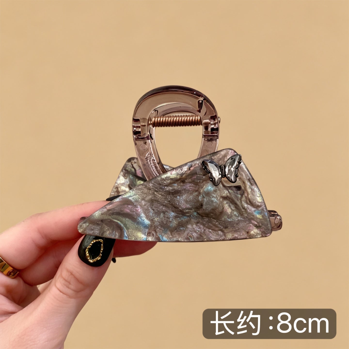 C廠【X388】醋酸三角抓夾女輕奢閃鑽半紮髮鯊魚夾高級感頭髮髮夾2026新款髮飾
 26.06-1「C廠-單筆結帳需滿，NT$500出貨(不含運費)」