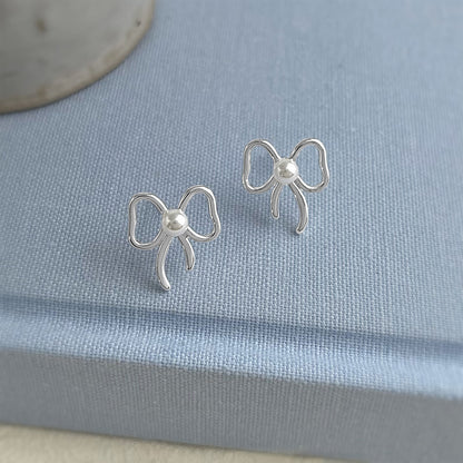 A廠【3992】甜酷風設計感蝴蝶結耳環小眾個性鏤空線條冷淡風繩結高級感耳飾女
 26.01-1