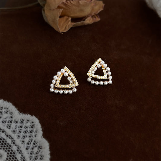 A廠【7217】幾何立體微鑲鋯石925銀針三角形珍珠時尚簡約通勤百搭耳環 耳飾女
 25.12-4