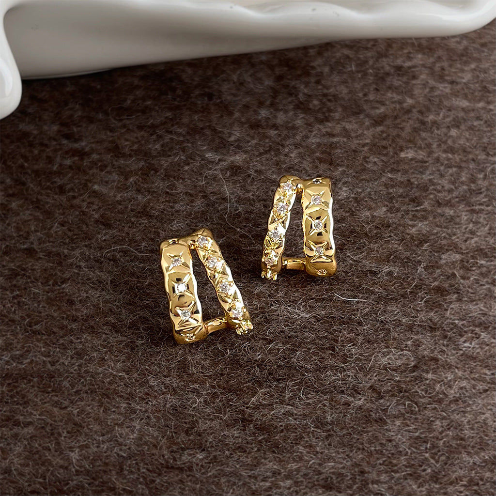 A廠【7222】微鑲鋯石時尚高級感幾何925銀針保色 新款輕奢風芒星耳飾耳環
 25.12-2