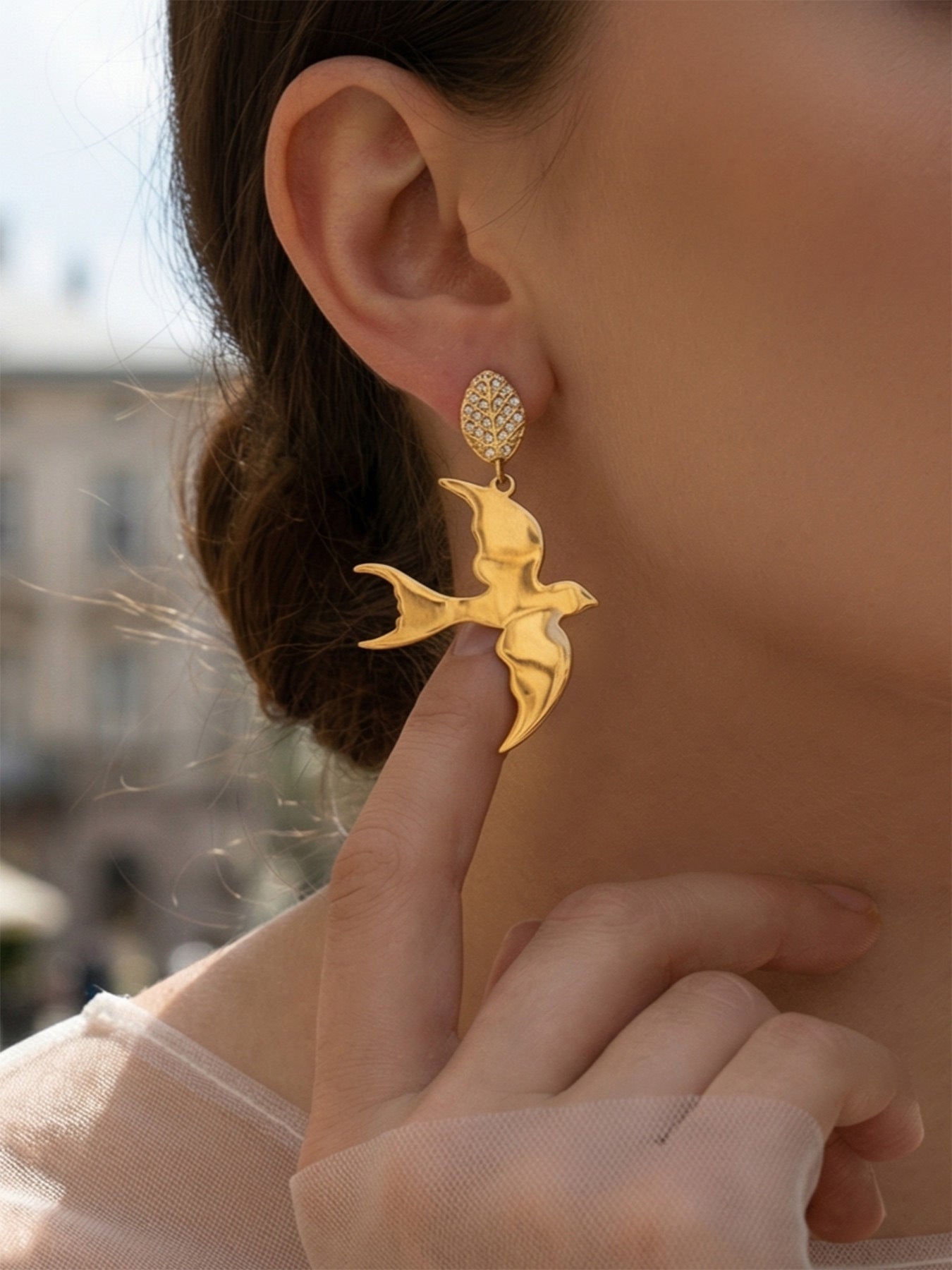 B廠【F1571】歐美INS小眾樹葉鋯石耳環不鏽鋼小燕子耳墜個性設計耳飾鍍18k真金
 26.04-3