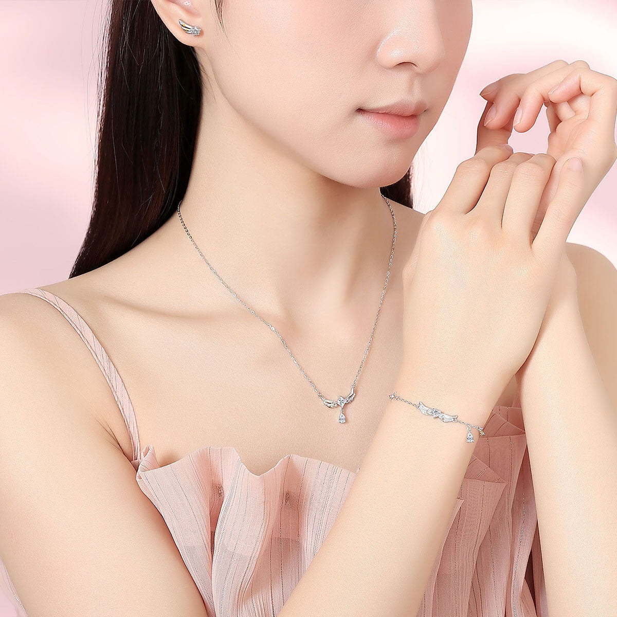E廠【DQ2423N】原創天使翅膀項鍊女S925純銀輕奢高級感小眾百搭羽翼銀飾套裝
 26.04-1