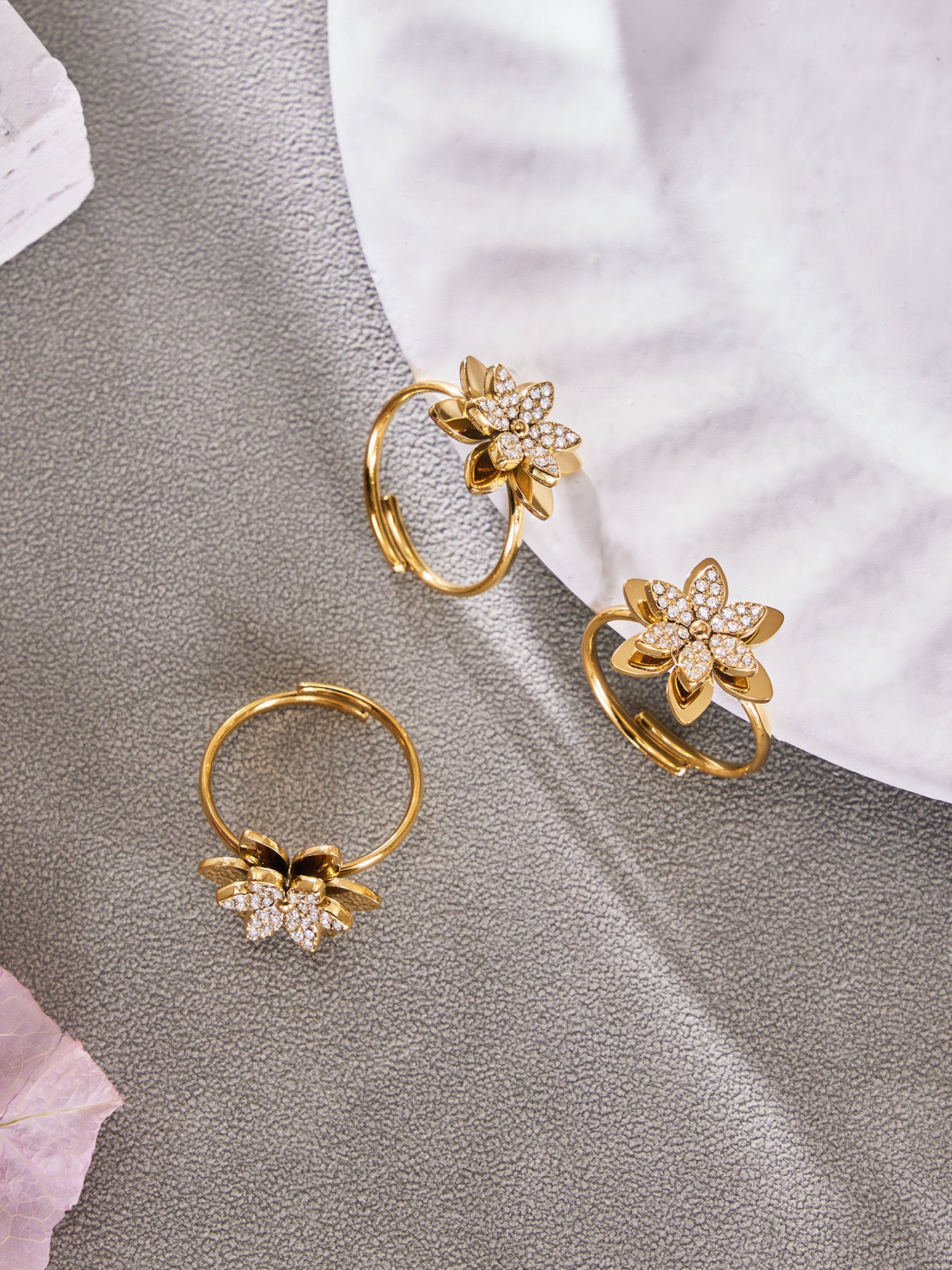 B廠【TXF545】歐美時尚5A鋯石雙層花朵愛心多吊墜項鍊氣質手鍊耳環戒指手鐲套裝
 26.02-4