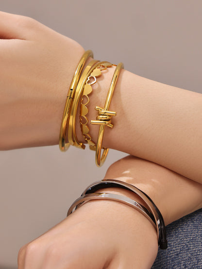 B廠【Z014】不鏽鋼心連心手鐲女簡約ins風鏤空設計幾何手環組合配件鍍18k真金
 26.01-1