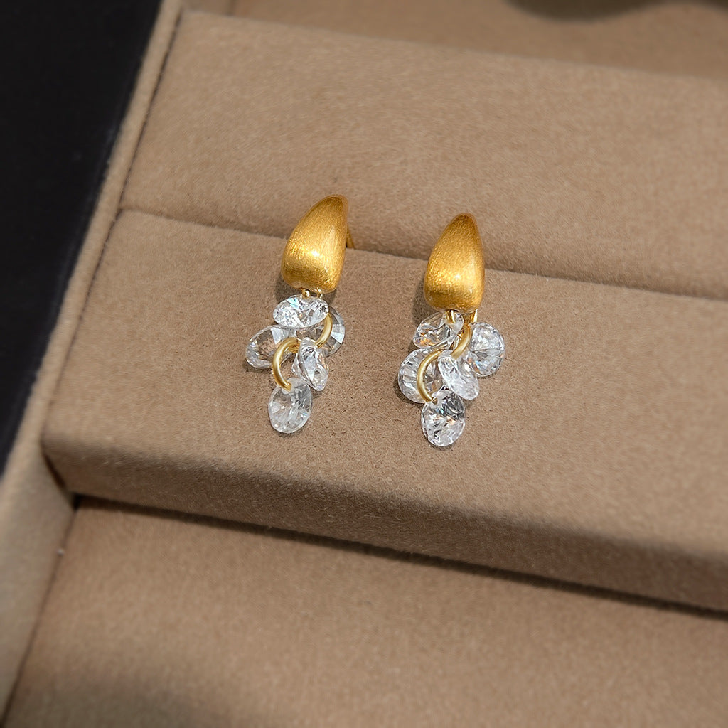 A廠【8290】金色拉絲簡約鋯石流蘇耳釘耳環飾品
 26.10-3
