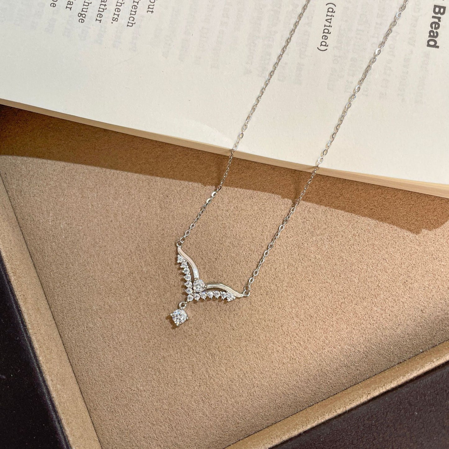 F廠【DQ0986N】S925純銀輕奢精緻天使之翼項鍊女高級感鋯石羽翼氣質鎖骨鏈潮
 25.10-3