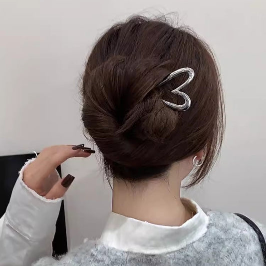 C廠【B25】新中式簡約金屬愛心髮簪女高級感後腦勺盤頭髮簪子頭飾丸子頭飾
 25.12-4「C廠-單筆結帳需滿，NT$500出貨(不含運費)」