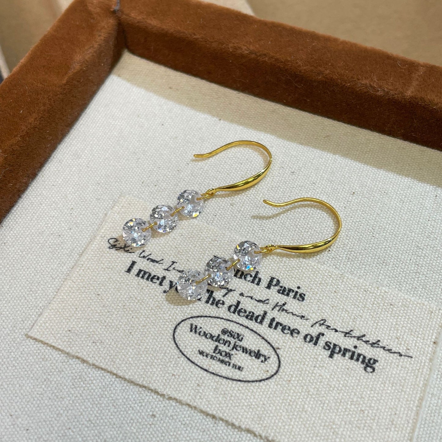 F廠【XDQ10100E】S925純銀鋯石耳環女耳鉤簡約百搭法式復古感耳飾高級水滴耳墜
 25.11-2