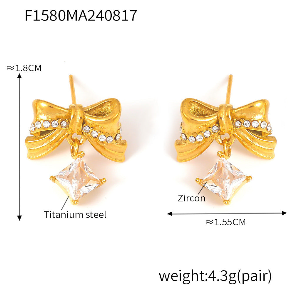 B廠【F1580】2024時尚新款褶皺蝴蝶結方鋯石耳環小眾甜美鈦鋼鍍18k真金耳飾女 24.08-4