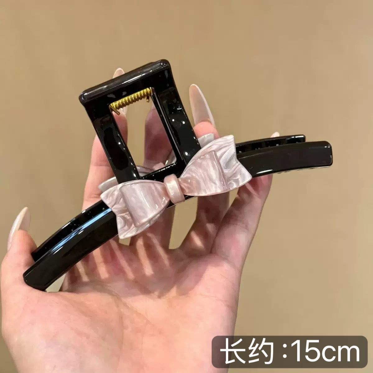 C廠【X407】甜美蝴蝶結抓夾女大號後腦勺盤髮鯊魚夾子高級感髮夾2026新款髮飾
 26.06-1「C廠-單筆結帳需滿，NT$500出貨(不含運費)」