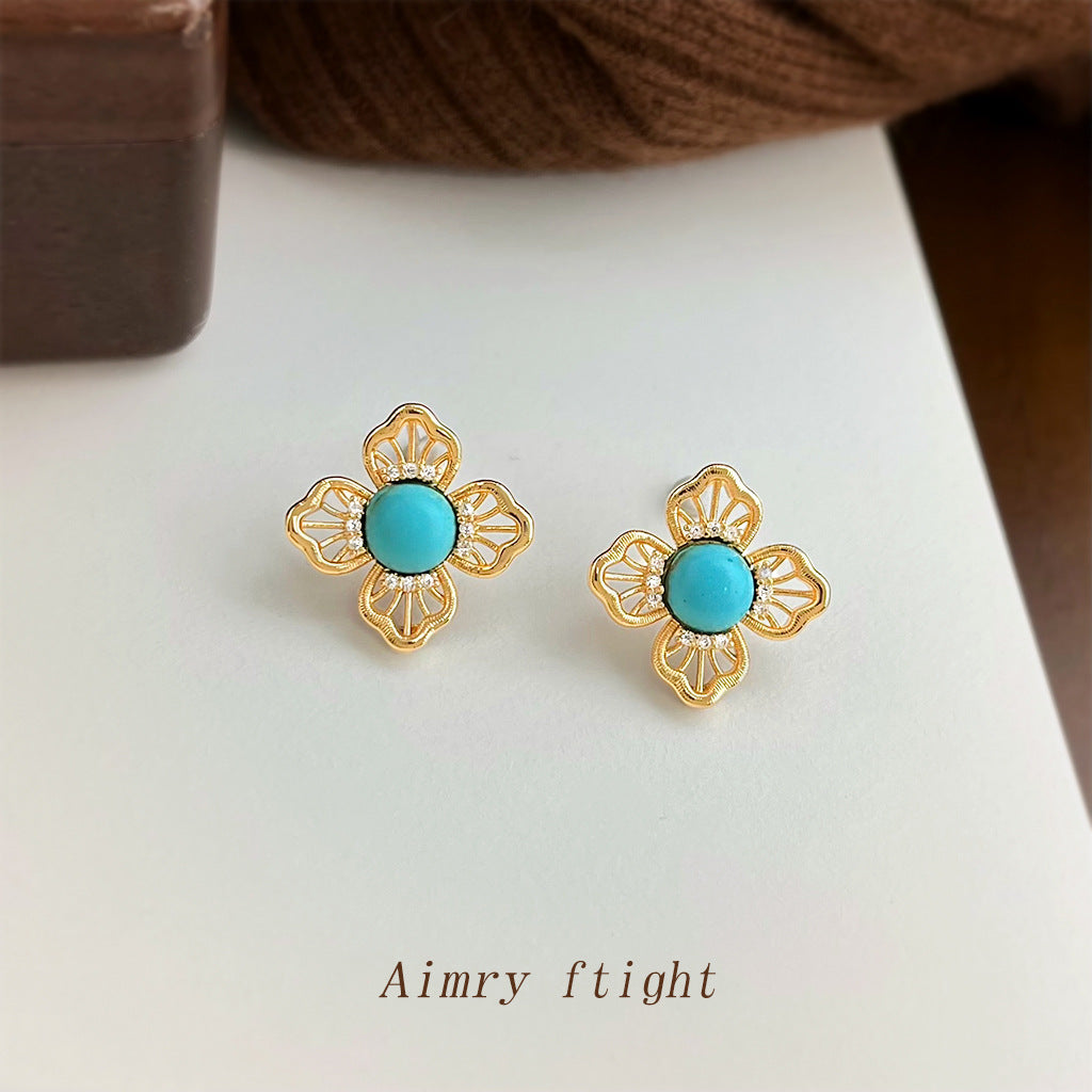 C廠【6983】時尚高級感鏤空蕾絲花邊幾何花瓣耳環925銀針新款爆款耳飾女
 25.10-5