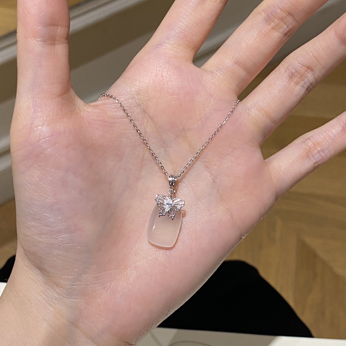 F廠【XDQ0051N】S925純銀新中式蝴蝶玉髓項鍊女天然石無事牌高級感鎖骨鏈
 25.11-1