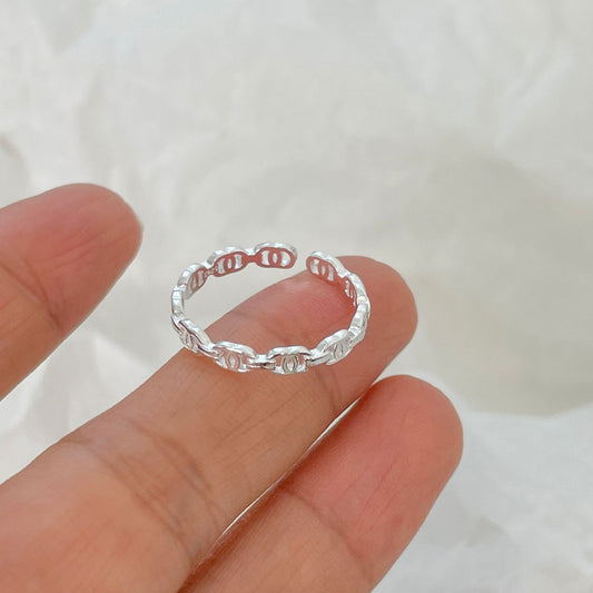 E廠【XDQ8655R】簡約ins風交叉鏤空戒指女S925純銀環環相扣時尚個性開口指環
 25.11-4