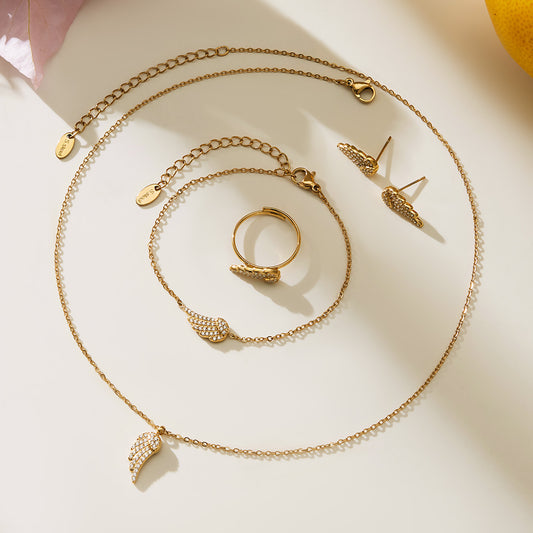 B廠【TXP486】超閃5A鋯石小翅膀造型手鍊項鍊耳環戒指組不鏽鋼鍍18k金
 25.11-4