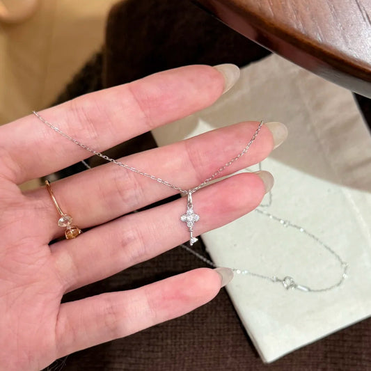 E廠【XDQ0297N】S925純銀日系精緻感四葉草鑰匙項鍊女高級感鑲鋯石氣質鎖骨鏈
 26.04-1