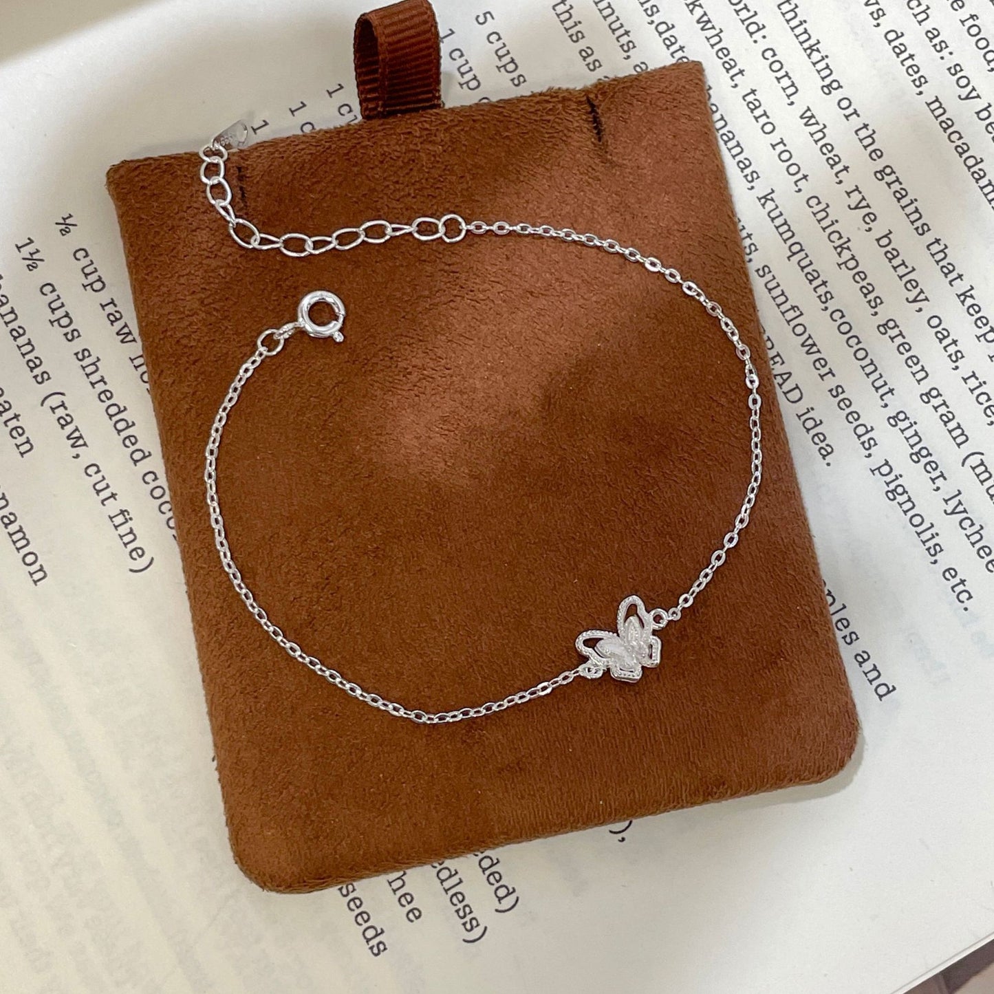 E廠【XDQ0177S】小眾設計感S999純銀雙層蝴蝶手鍊女簡約森系高級感手飾品
 26.04-3