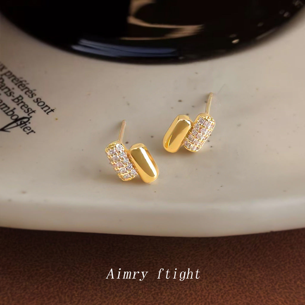 A廠【7179】個性小巧簡約迷你版 925銀針微鑲鋯石膠囊小耳環女高級感百搭耳飾
 25.12-1